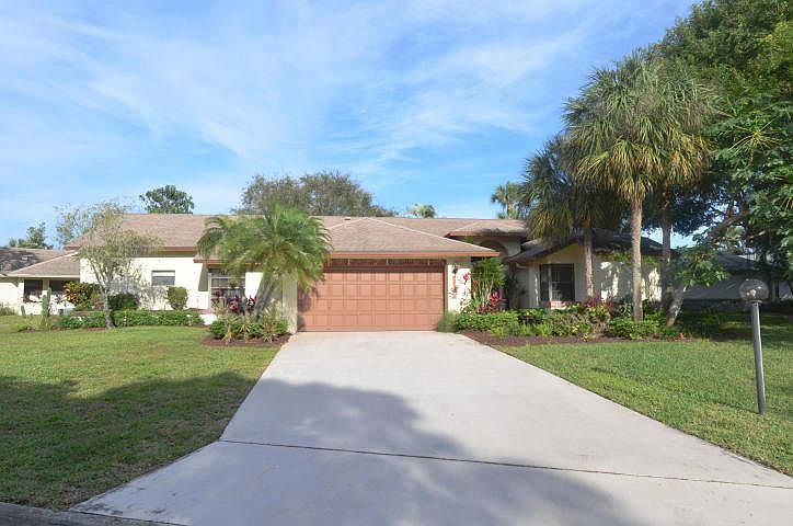 1st image of 5686 Willow Creek Ln