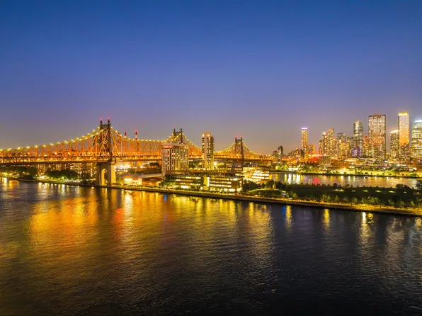 45 Sutton Place image 22 of 43