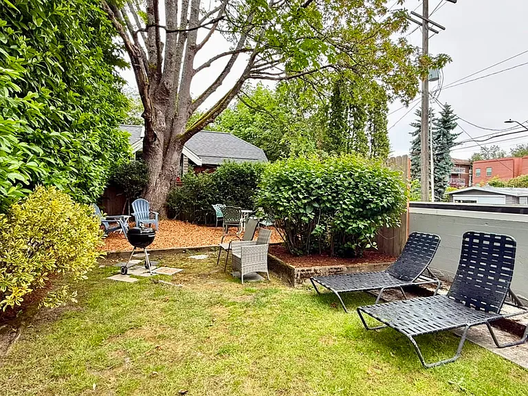 4700 SW Othello St #1 — Photo 16