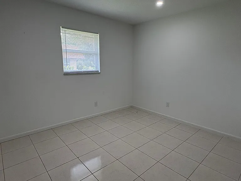 1135 SW Spruce St — Photo 6