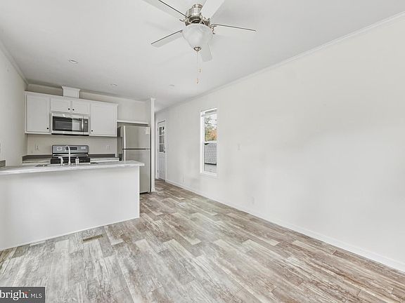 3rd image of 3394 Liberty St