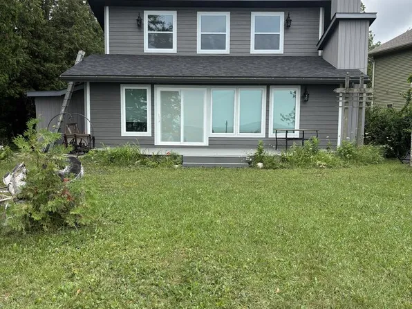 7688 Haines Rd, Sturgeon Bay, WI 54235