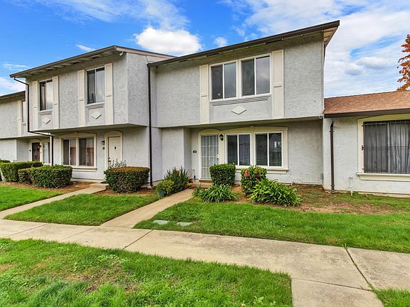 2nd image of 7646 La Mancha Way