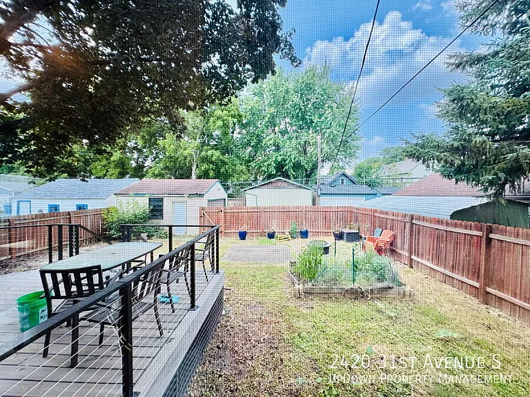 2420 31st Ave S — Photo 12