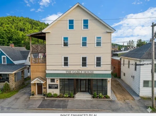 8 Parsons Street, Colebrook, NH 03576