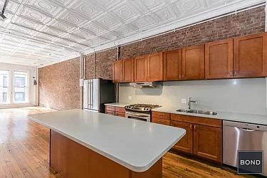 Rented by Bond New York