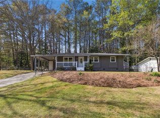 948 Creekdale Dr, Clarkston, GA 30021