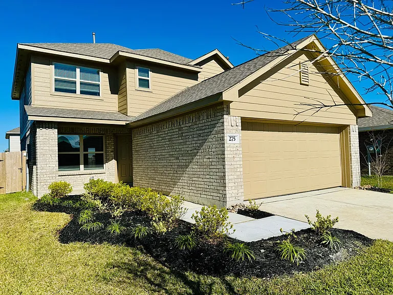 275 Bennett Loop — Photo 1