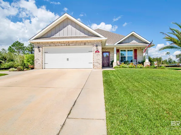 10113 Lakeview Dr, Foley, AL 36535