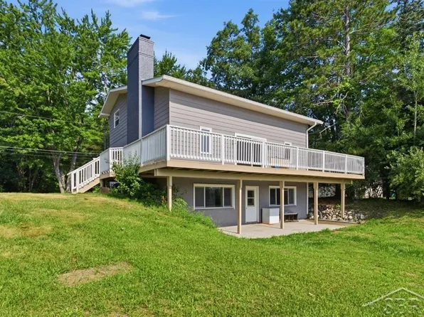 5950 N Lake Sanford Rd, Sanford, MI 48657