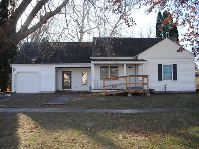 203 W 4th St, Leaf River, IL, 61047