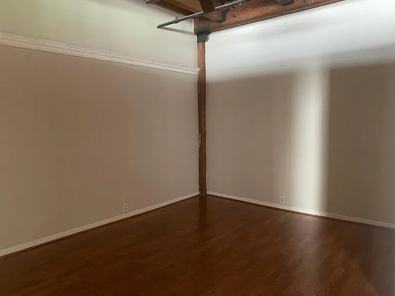 Bedroom 14'6" x 15'8" daytime