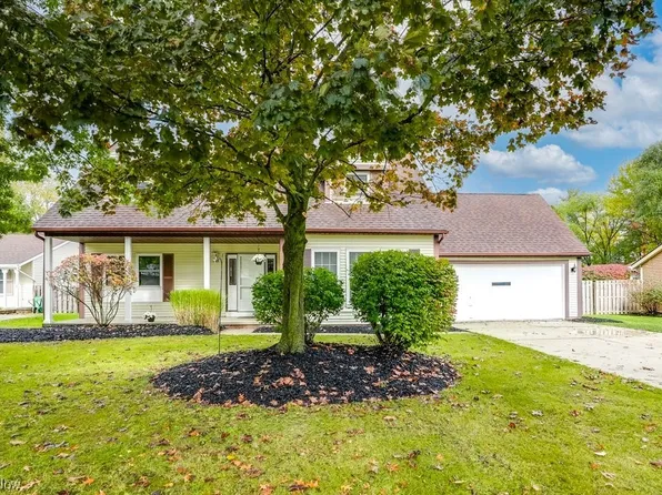 36111 Meadowdale Dr, Solon, OH 44139