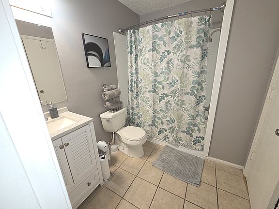 5th image of 2813 Eaton St
