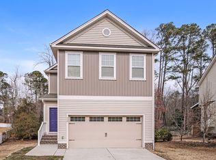 559 Green Willow Cir, Wendell, NC 27591