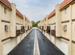 5307-5315 Colodny Dr #8, Agoura Hills, CA 91301