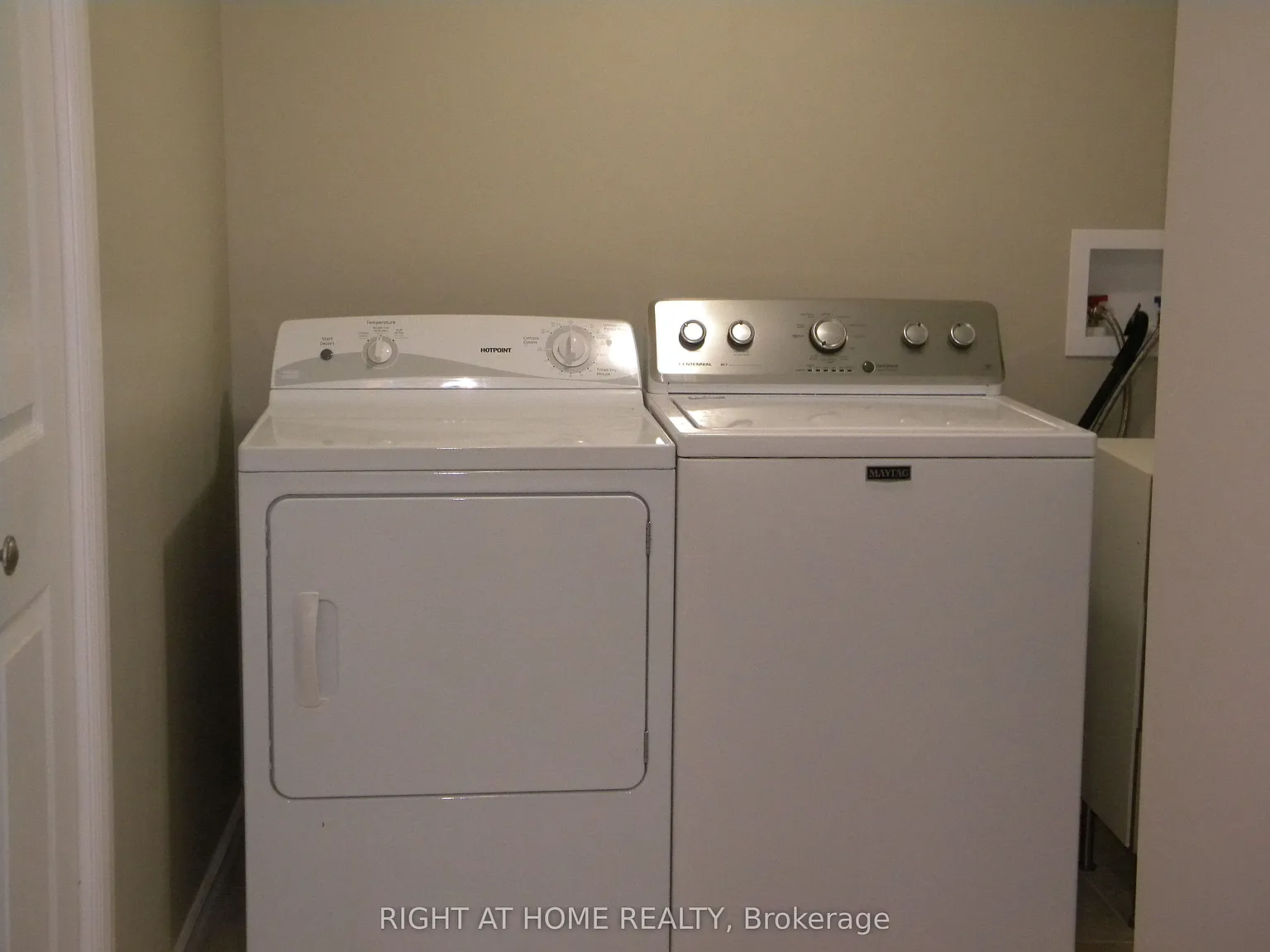 2 bed, $1,800 — Photo 3