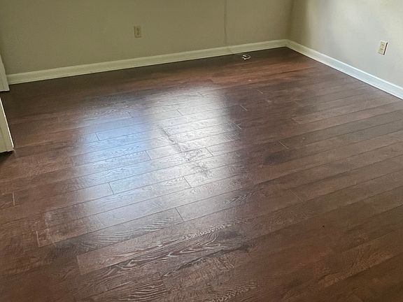 5th image of 4926 Lester Rd