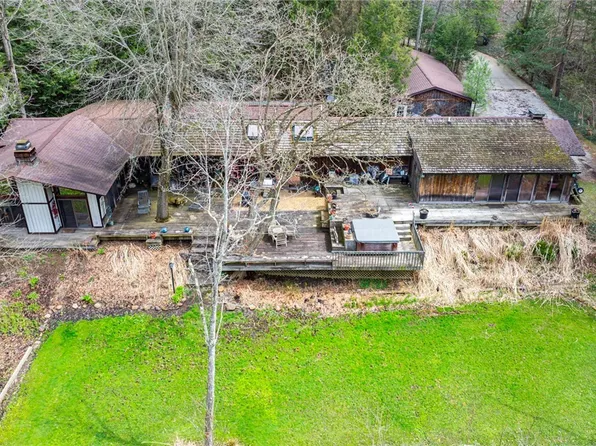 13610 Sperry Rd, Novelty, OH 44072