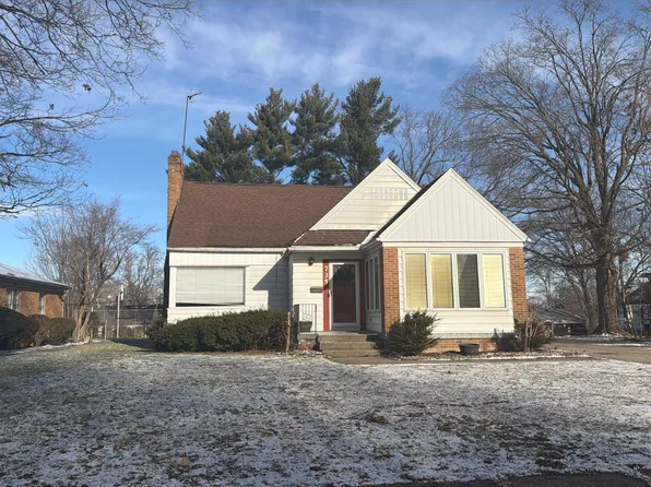735 E Woodside St, South Bend, IN 46614