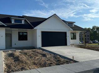 648 Academy Cir #1, Nevada, IA 50201