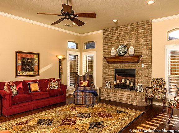3rd image of 5512 Carmel Ct