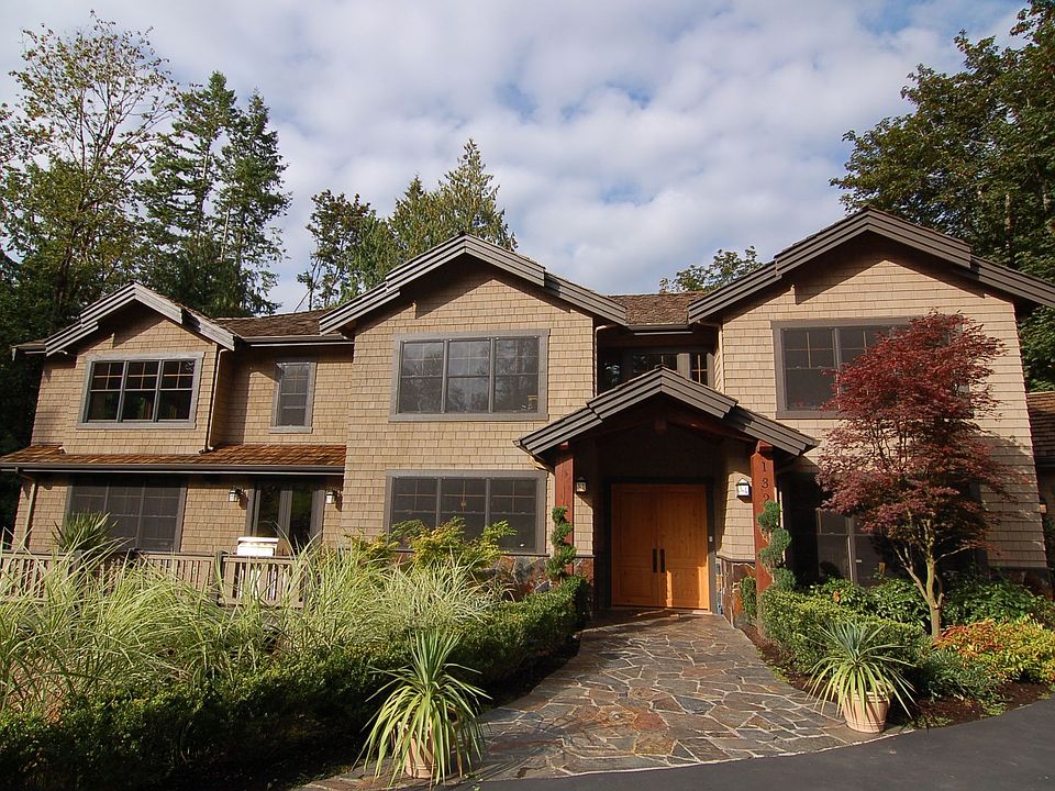 2nd image of 1326 289th Ave NE