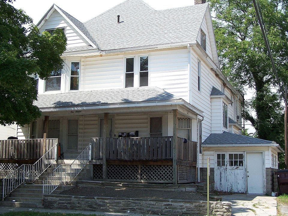 2nd image of 116 W Highland Ave