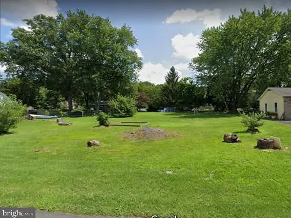 11 Fairview Ave #B, Perkasie, PA 18944