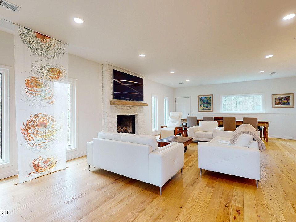 1st image of 2300 Long Run Rd