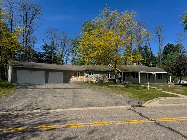 731 Sunset Blvd, Wisconsin Dells, WI 53965