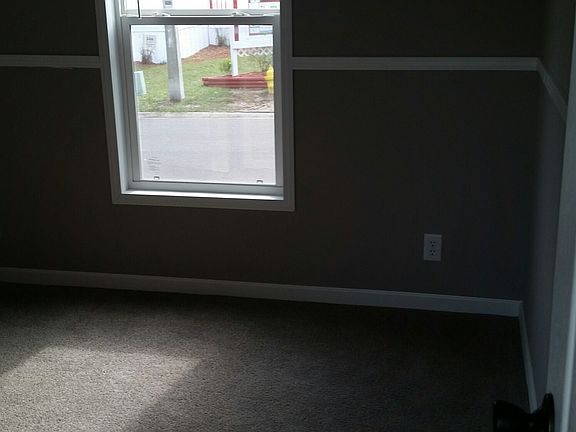 4th image of 1039 Sistrunk Street