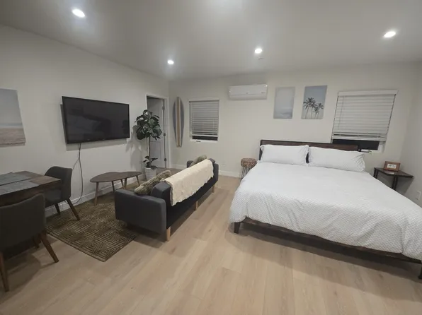 (undisclosed Address), Los Angeles, CA 90045