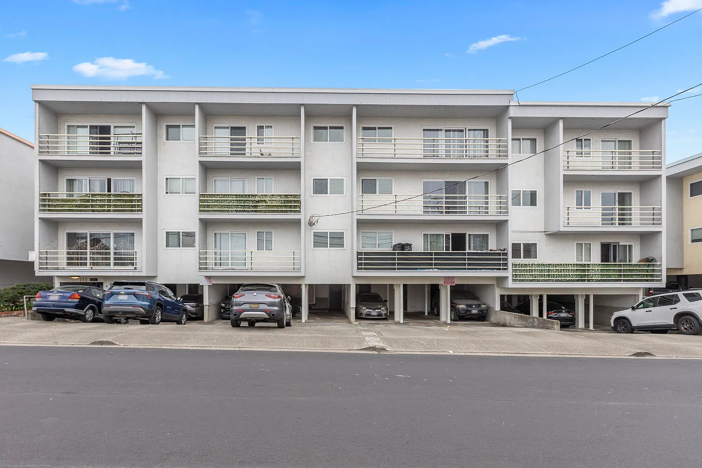 The Edgeworth Apartments — Photo 4