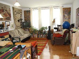 3rd image of 814 E 38th Pl Unit 3
