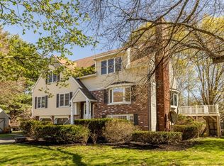 255 Worthen Rd E, Lexington, MA 02421