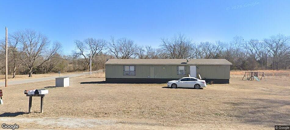 1st image of 6986 Dickson Rd