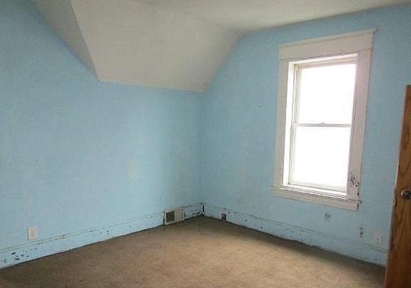 4th image of 1134 Sylvan St