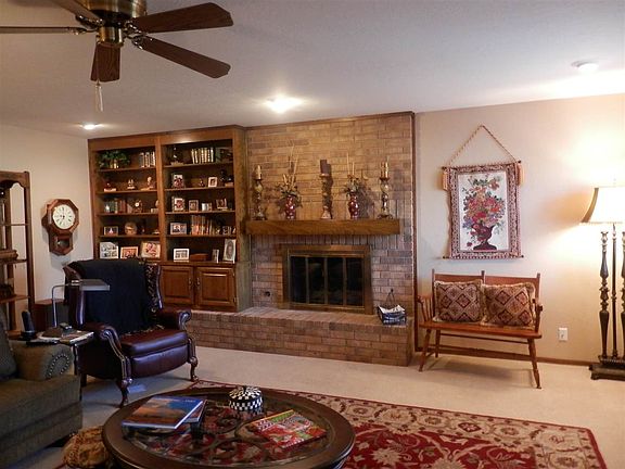 2nd image of 4125 Country Club Dr
