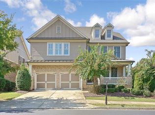 11725 Stratham Dr, Alpharetta, GA 30009