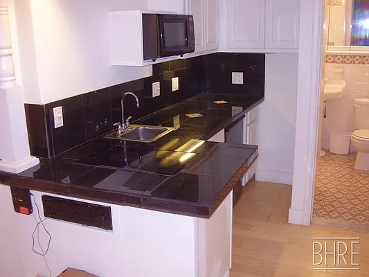 Rented by Brooklyn Heights Real Estate Inc | media 32