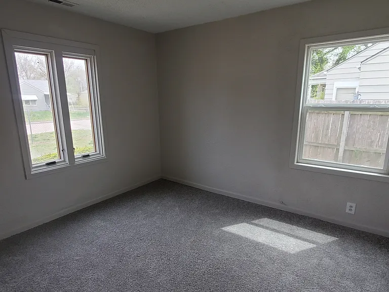 2237 N Minneapolis St — Photo 10