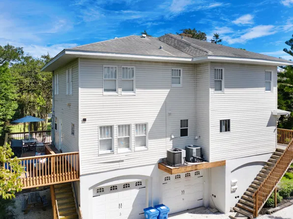 2 Bedroom 2 Bathroom