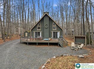 197 Wyomissing Dr, Pocono Lake, PA 18347
