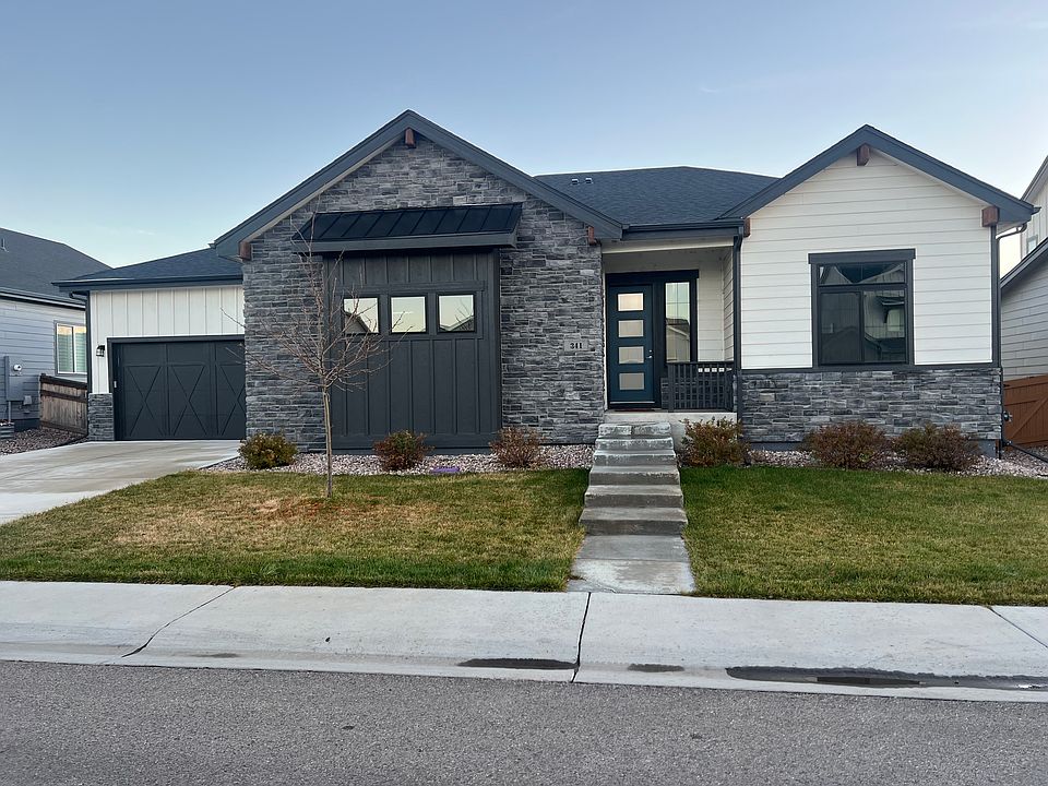 1st image of 341 Bluestar Dr