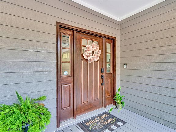 4th image of 72 Windward Pointe Dr