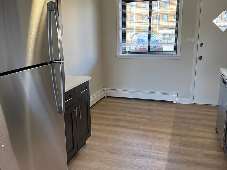 Park Lane Apartments — Photo 22
