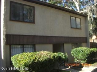 618 Oaks Hollow Ct, Jacksonville, FL 32211