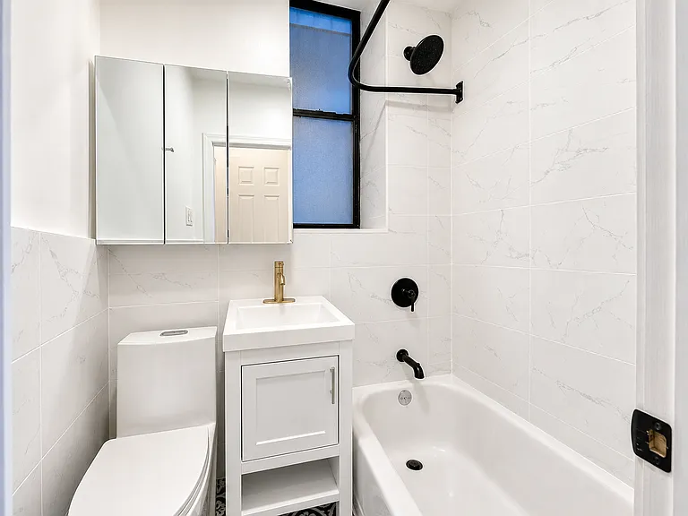 76 Kingston Ave #2 — Photo 8