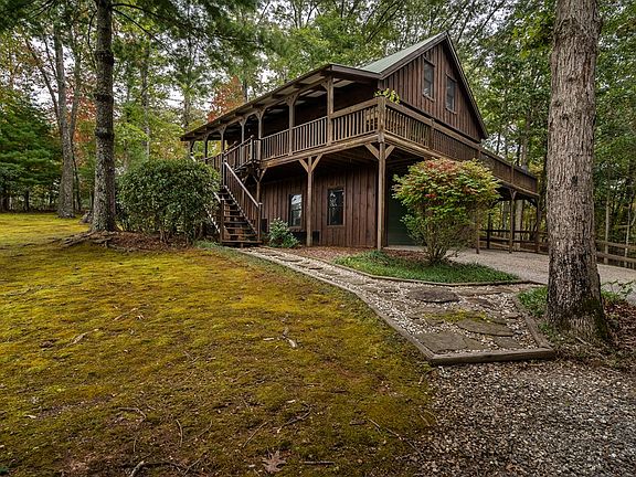 3rd image of 1994 Douthit Rd